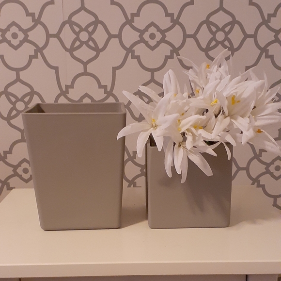 Fabulous Grey Heavy Square Glass Vases-Set of 2 - Picture 1 of 4